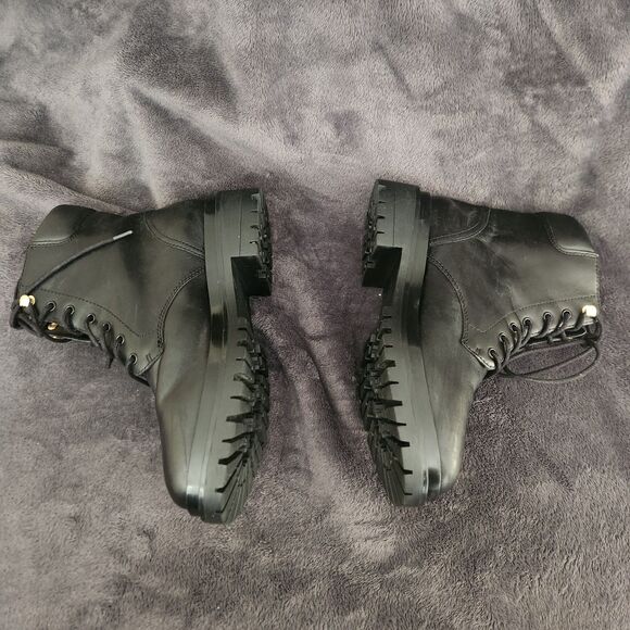 Lauren Ralph Lauren Women's Carlee Lug-Sole Booties  Color Black Leather Size 7 - Picture 5 of 9